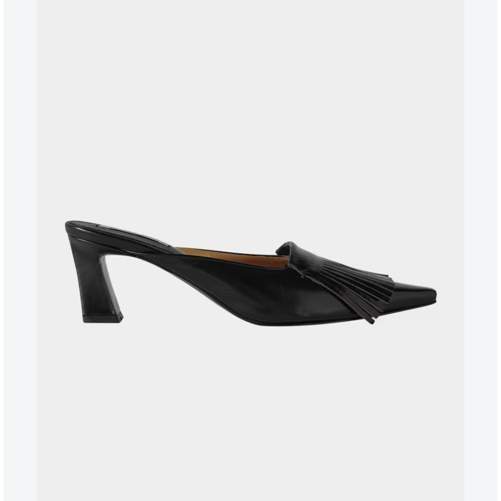 Reike Nen Black Leather Fringe Kiltie Pointed Toe Sculpted Heel Mules 38